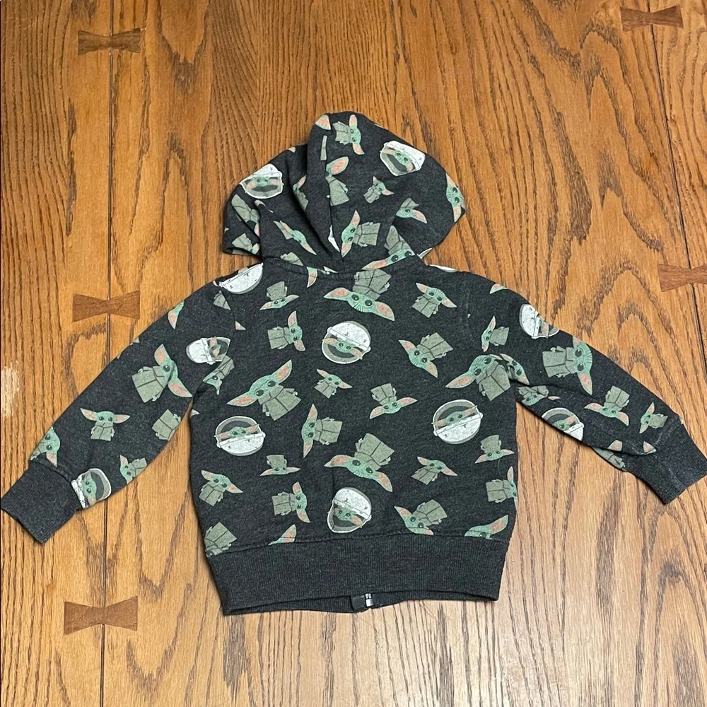 Star Wars Black and Green Yoda Kids Zip Up Hoodie size 2T